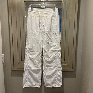 Lululemon size 8 woman's white pants